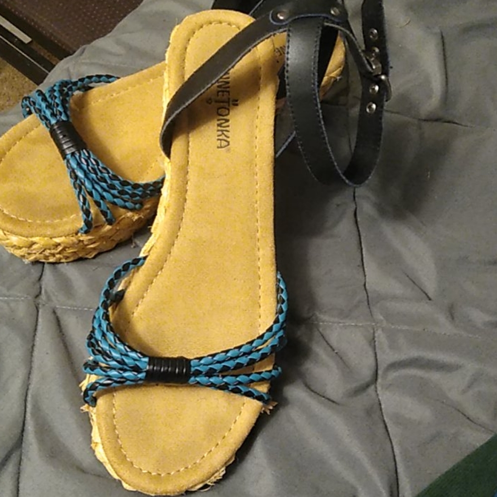 Minetonka cork wedge sandals. Sz 8